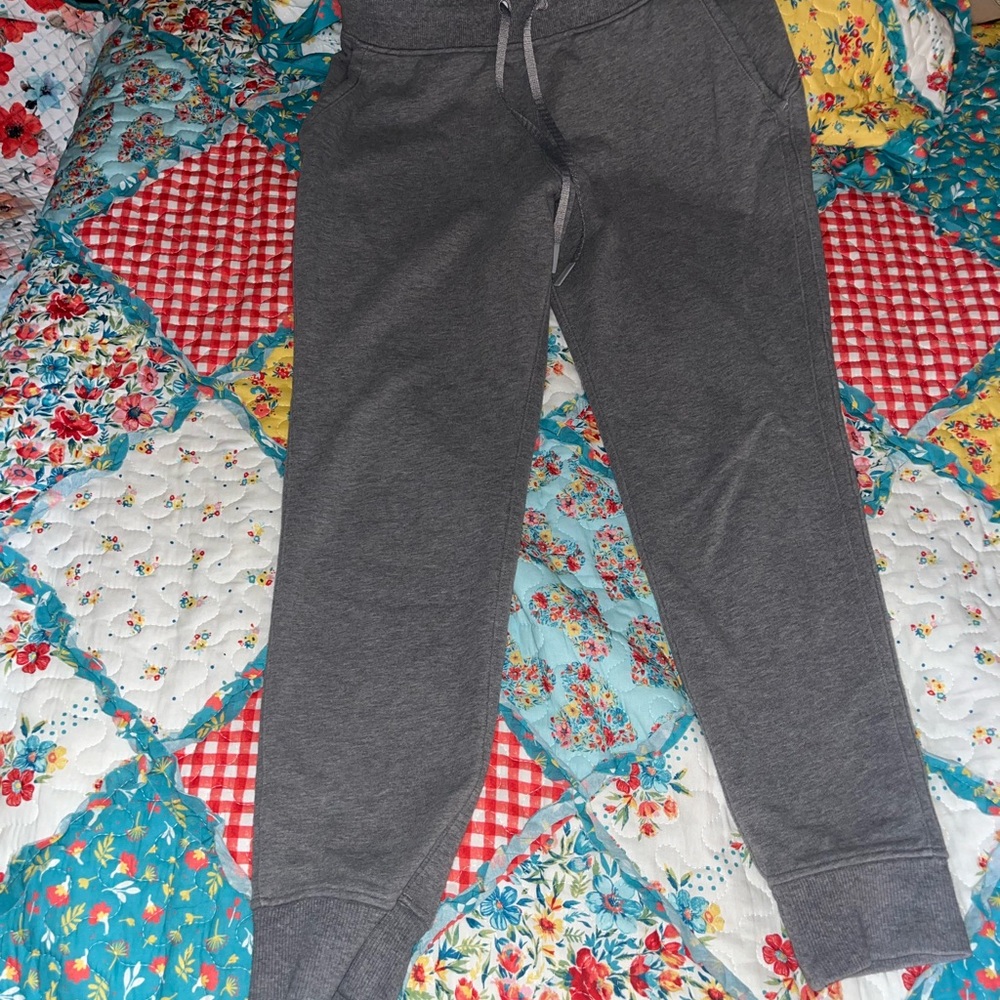 Lululemon Athletica  Gray scuba Joggers size 8